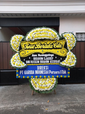 Papan Bunga Duka di Air Padang